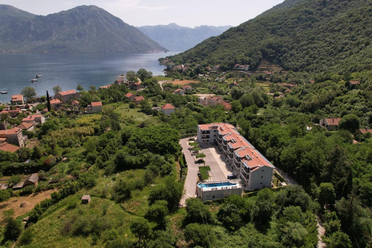 Green Bay Apartments Morinj Kotor Extérieur photo