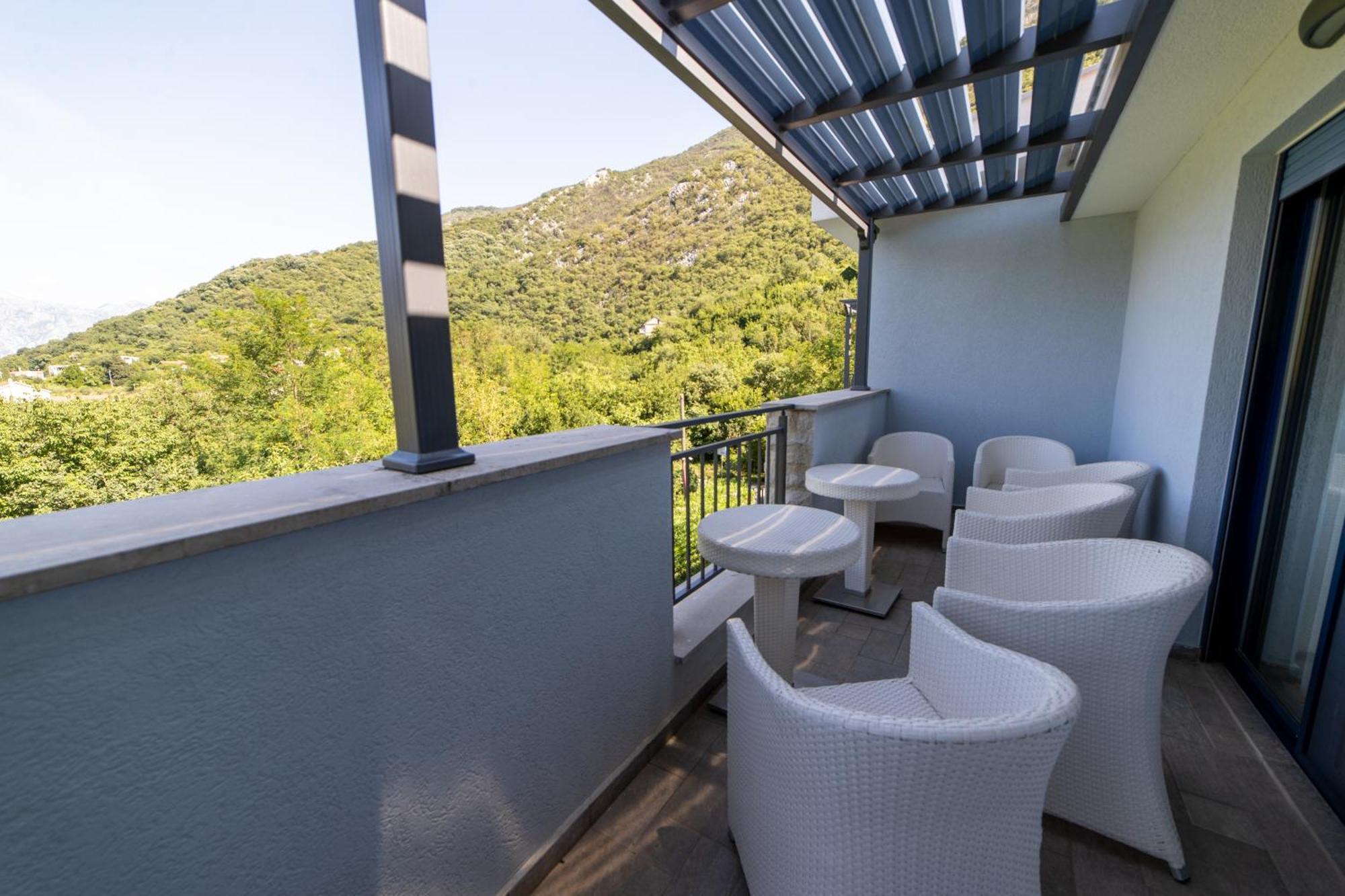 Green Bay Apartments Morinj Kotor Extérieur photo