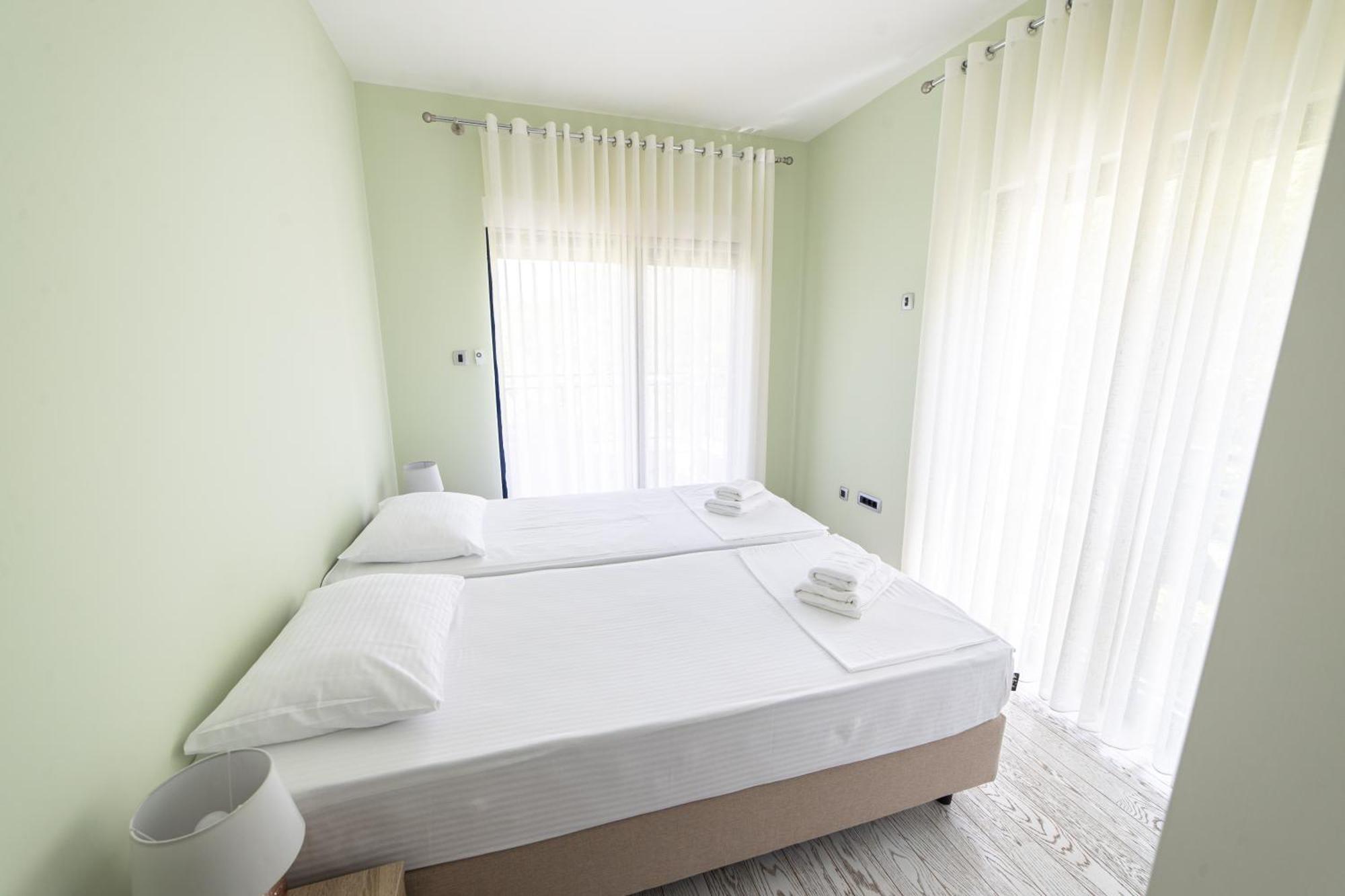 Green Bay Apartments Morinj Kotor Extérieur photo